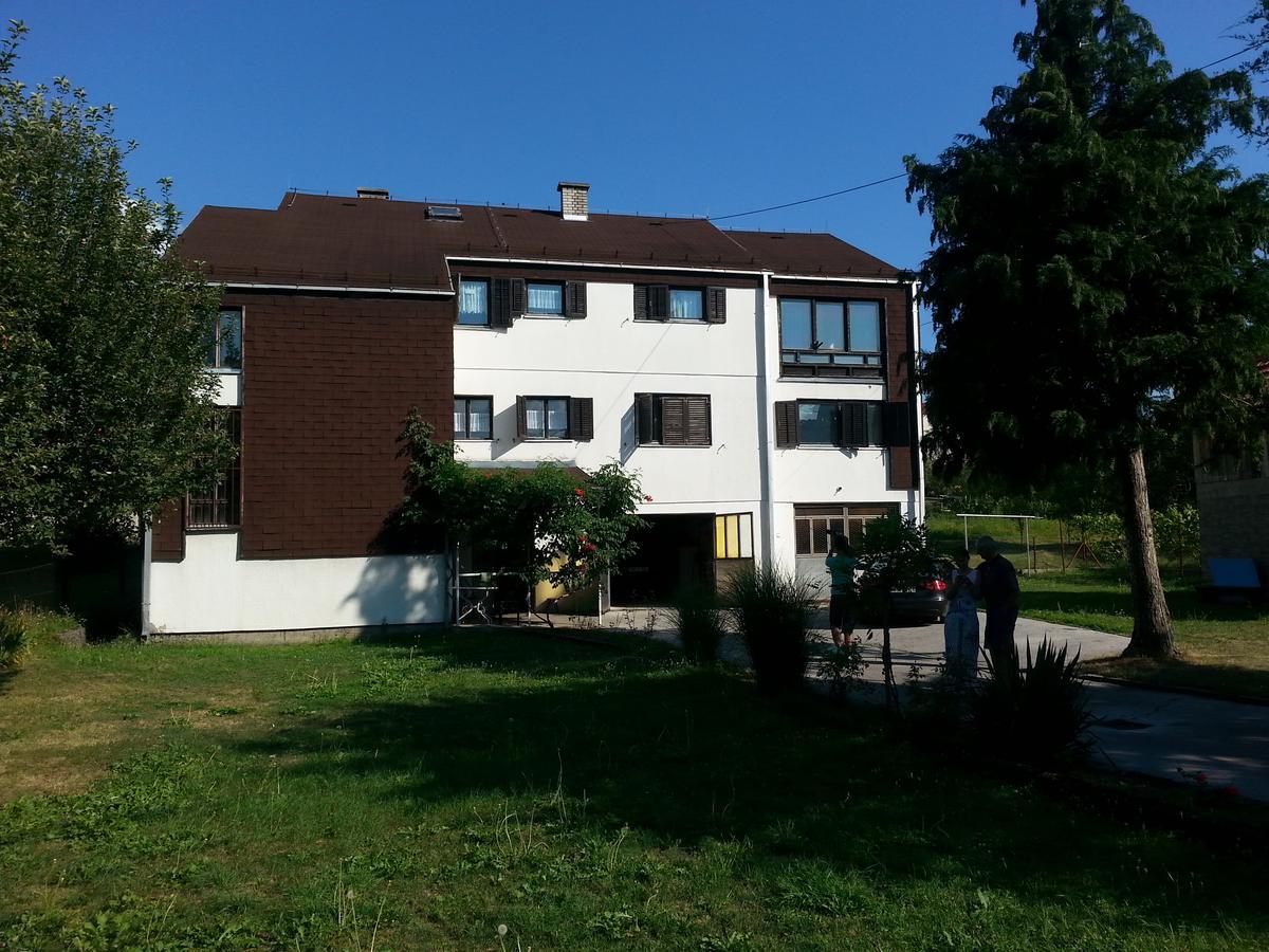 Drvar Guesthouse Trikic מראה חיצוני תמונה